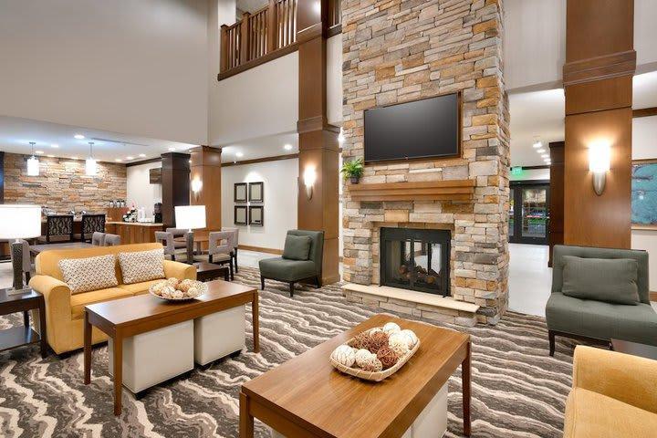 Staybridge Suites - Gainesville I-75 By Ihg Esterno foto
